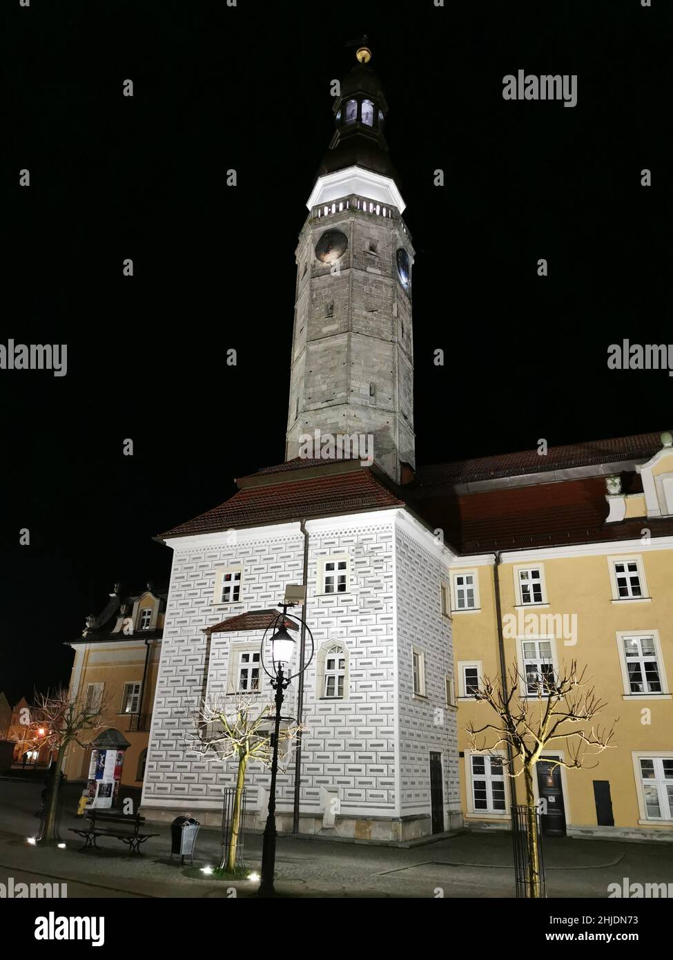 Bolesławiec, deutsch Bunzlau, schlesisch Bunzel, ist eine Stadt im