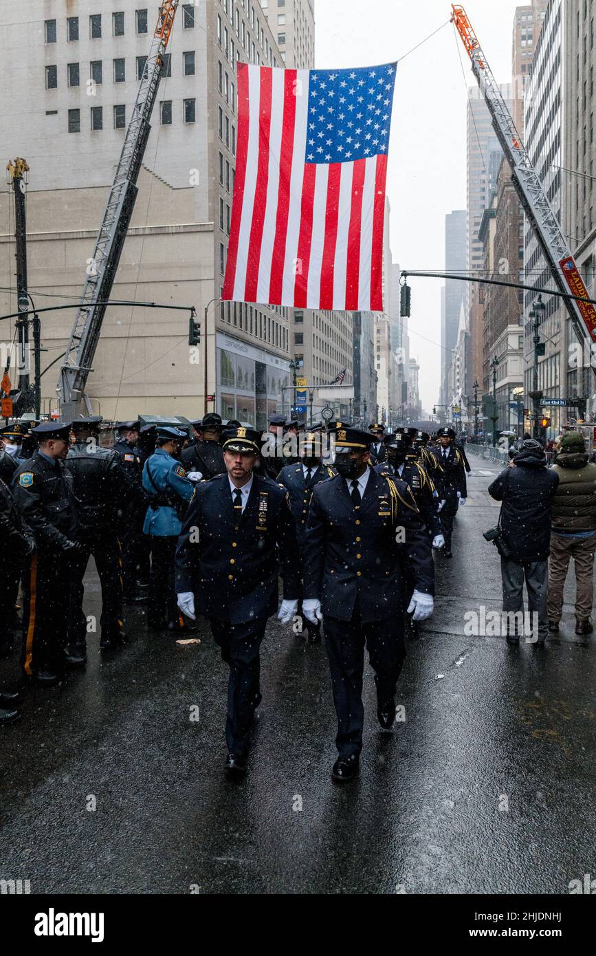 New York, New York, USA. 28th Jan, 2022. New York City court officers