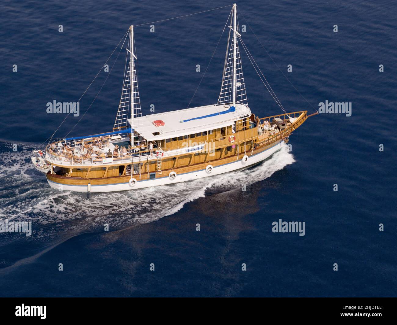 Aerial view of a boat in the sea Stock Photo - Alamy