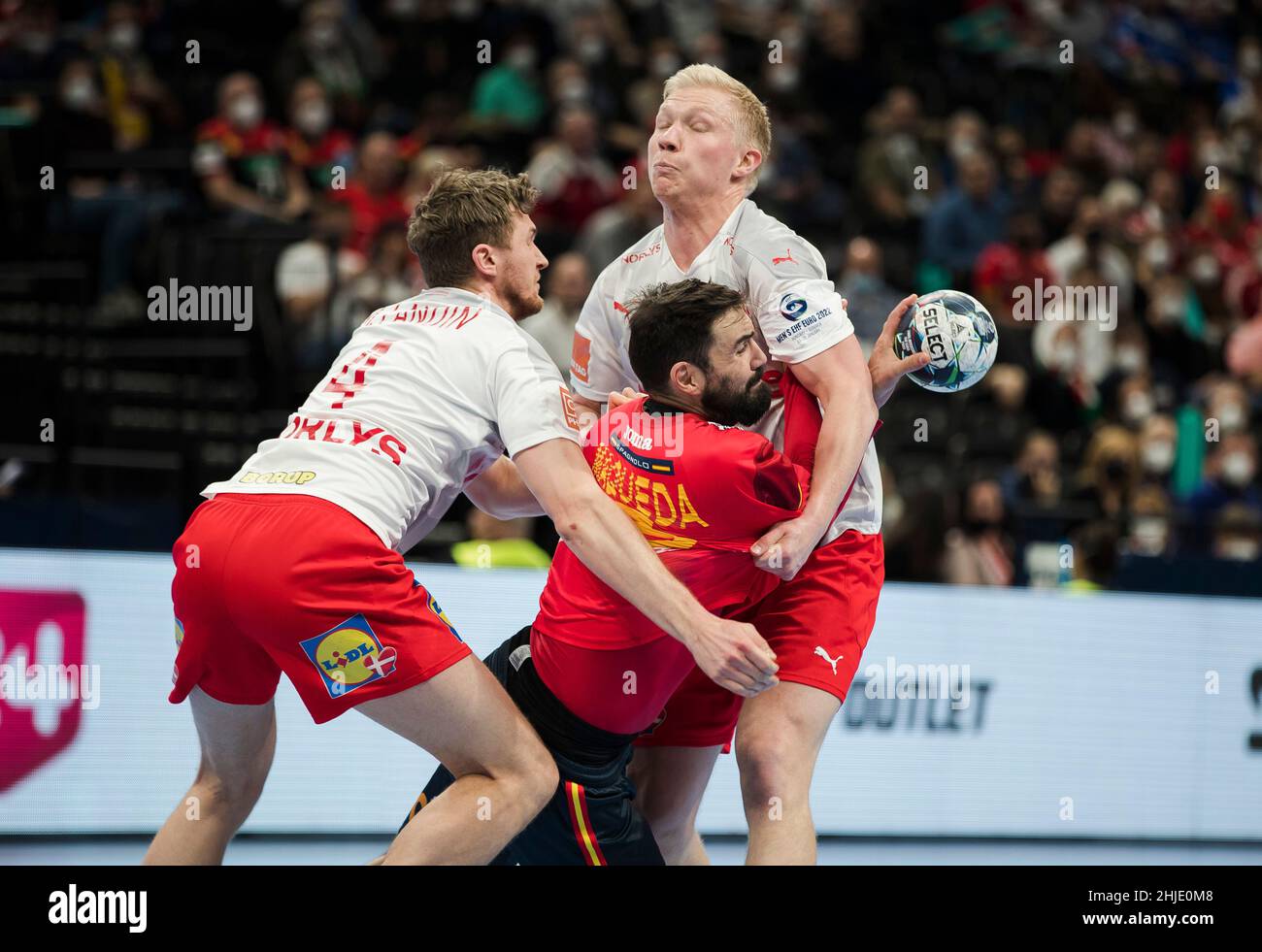 Budapest, Hungary, 28th January 2022. Jorge Maqueda Peno of Spain competes during the Men's EHF EURO 2022, Semi Final match between Spain v Denmark in Budapest, Hungary. January 28, 2022. Credit: Nikola Krstic/Alamy Stock Photo