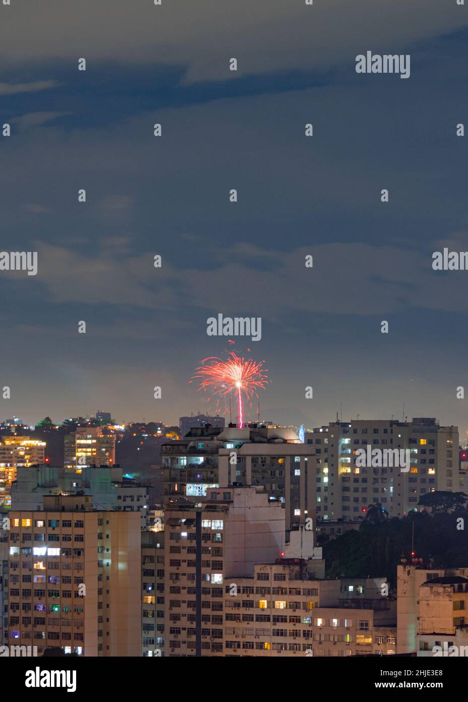 Night images with New Year's (Réveillon) fireworks exploding in the sky