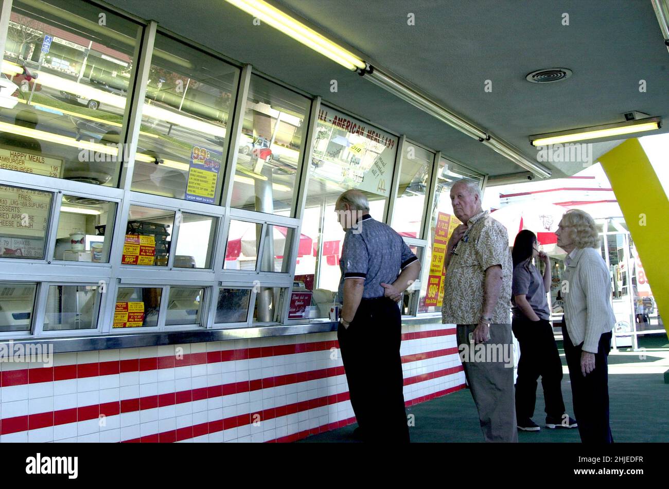 AMERICAN CAR CULTURE The oldest fast food restaurant Mc Donald in
