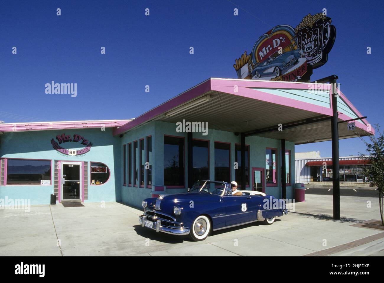 usa route 66 Kingman arizona diner classic cars Stock Photo Alamy