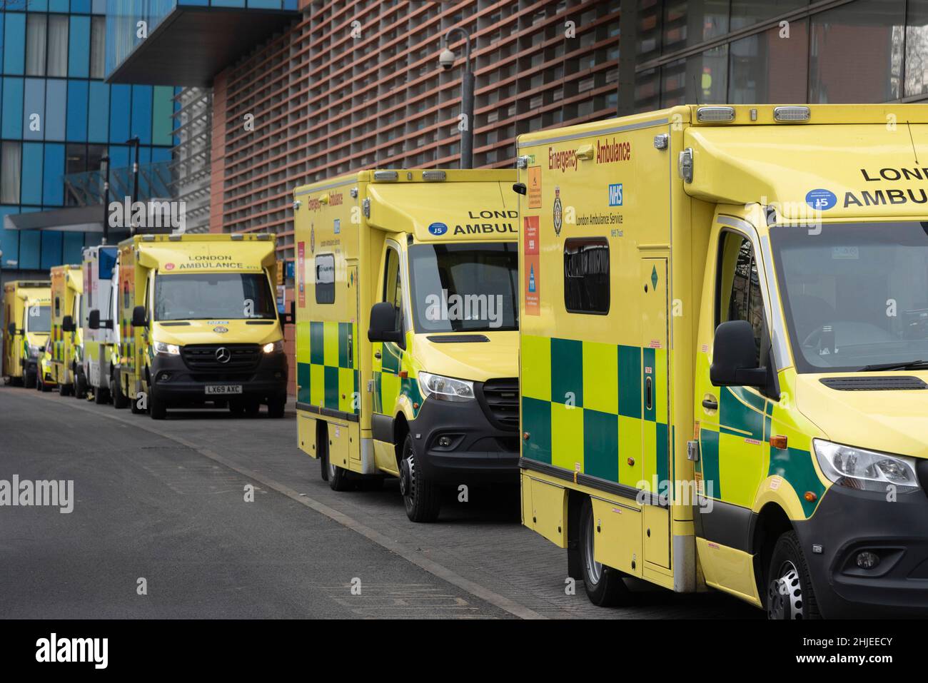 London, UK. 28th Jan, 2022. Photo taken on Jan. 28, 2022 shows ambulances parked outside the Royal London Hospital in London, Britain. A new form of Omicron named BA.2 has been designated a 'variant under investigation,' with 426 cases of the Omicron variant sub-lineage confirmed in the United Kingdom (UK), the UK Health Security Agency (UKHSA) said Friday. Credit: Ray Tang/Xinhua/Alamy Live News Stock Photo