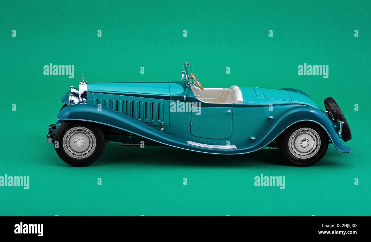 Bugatti Royale Roadster Esders 1932 - Modèle Réduit Bauer 1/18 En Métal - Édition 1990TZ68