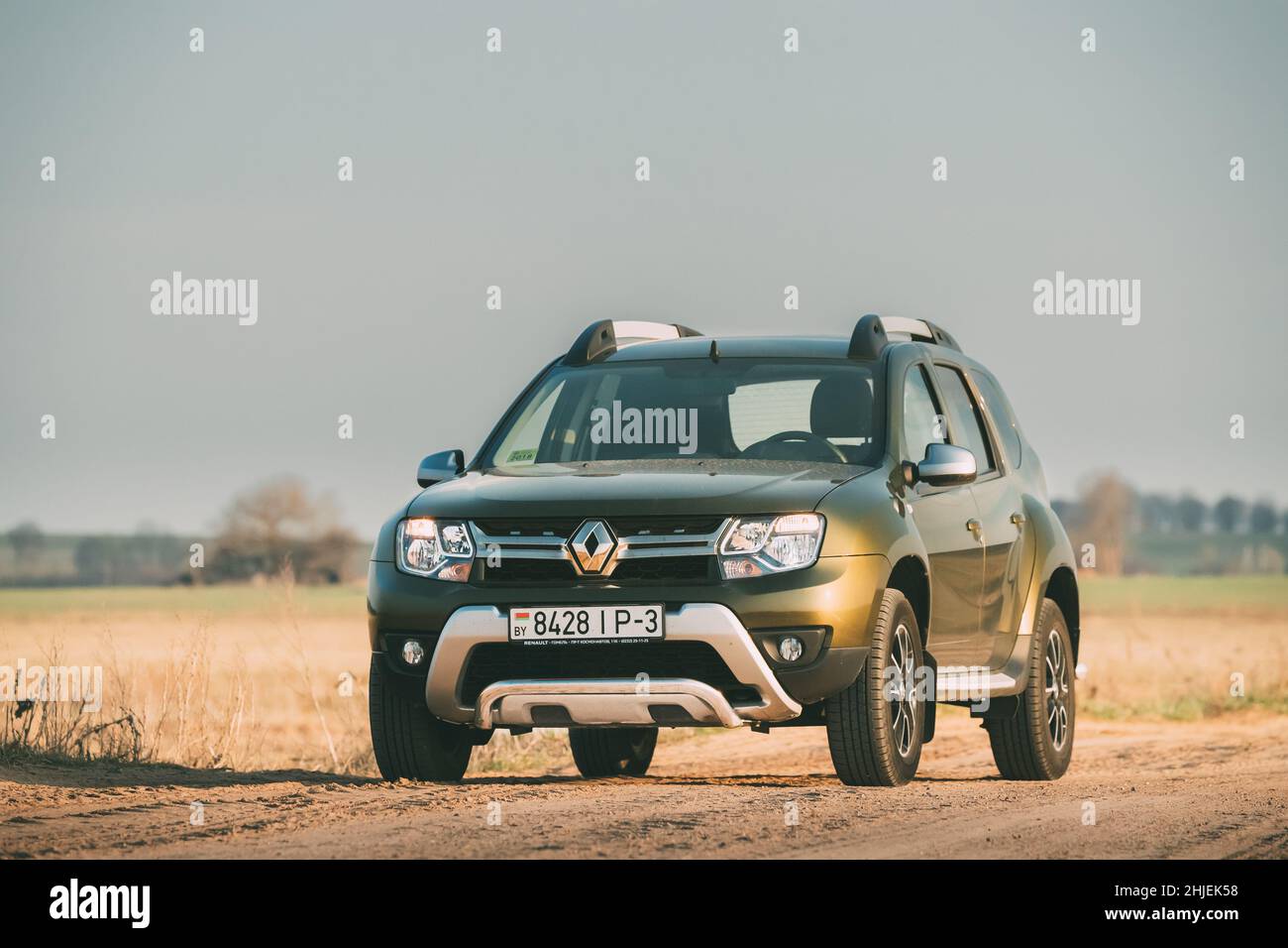 MOSCOW, RUSSIA - MAY 08, 2021 Renault Duster second generation. Compact SUV  car also called Dacia Duster. Exterior close up side view on nature off-ro  Stock Photo - Alamy