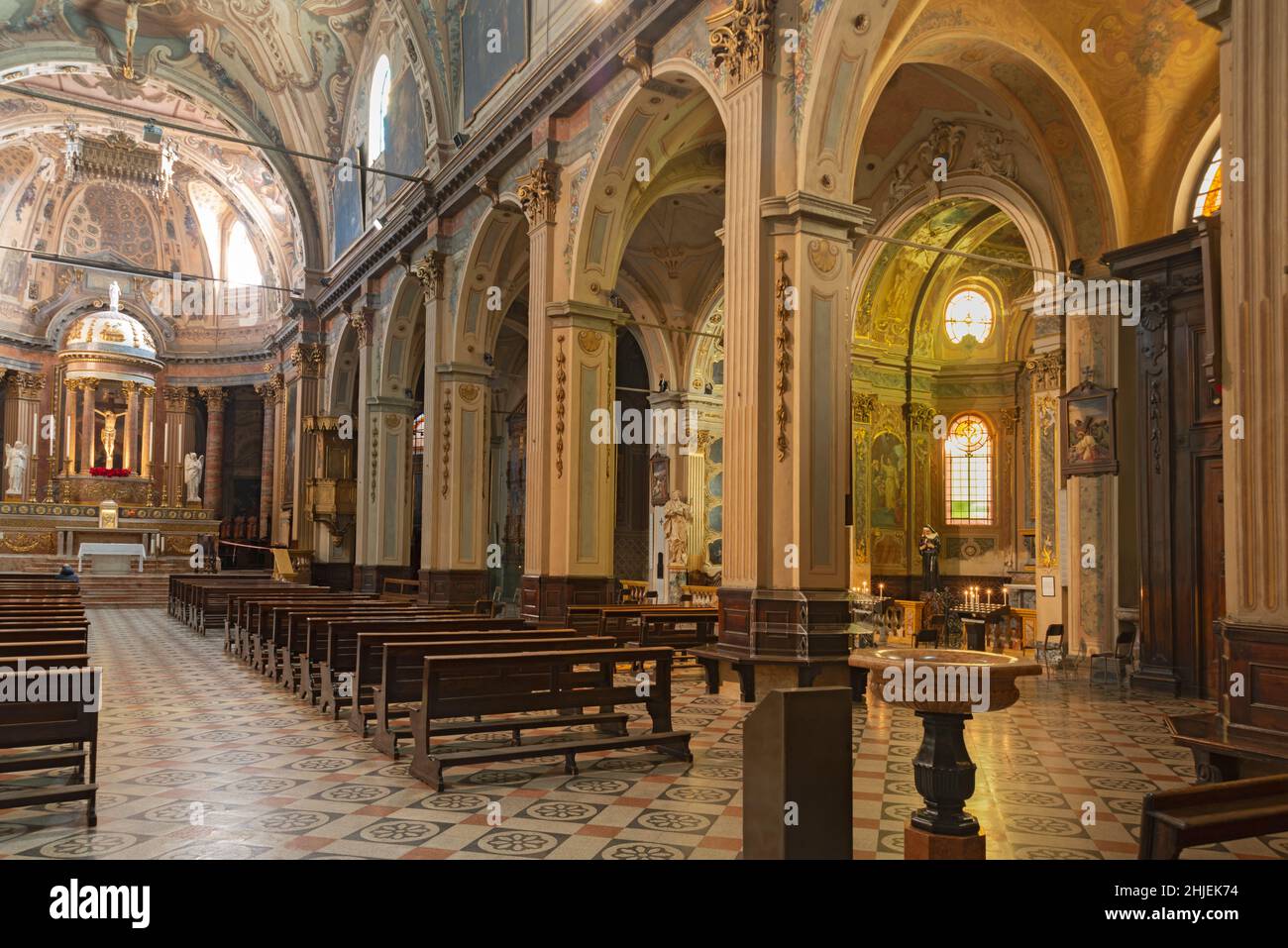 Maria assunta church interior hi-res stock photography and images - Alamy
