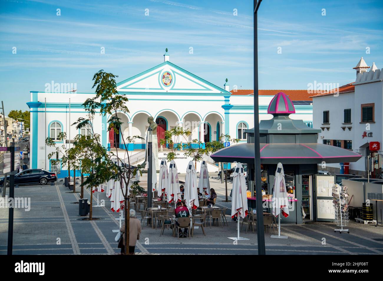 the Main Square with the Camara Municipal in the Town of Reguengos de  Monsaraz in Alentejo in Portugal. Portugal, Reguengos de Monsaraz, October,  20 Stock Photo - Alamy