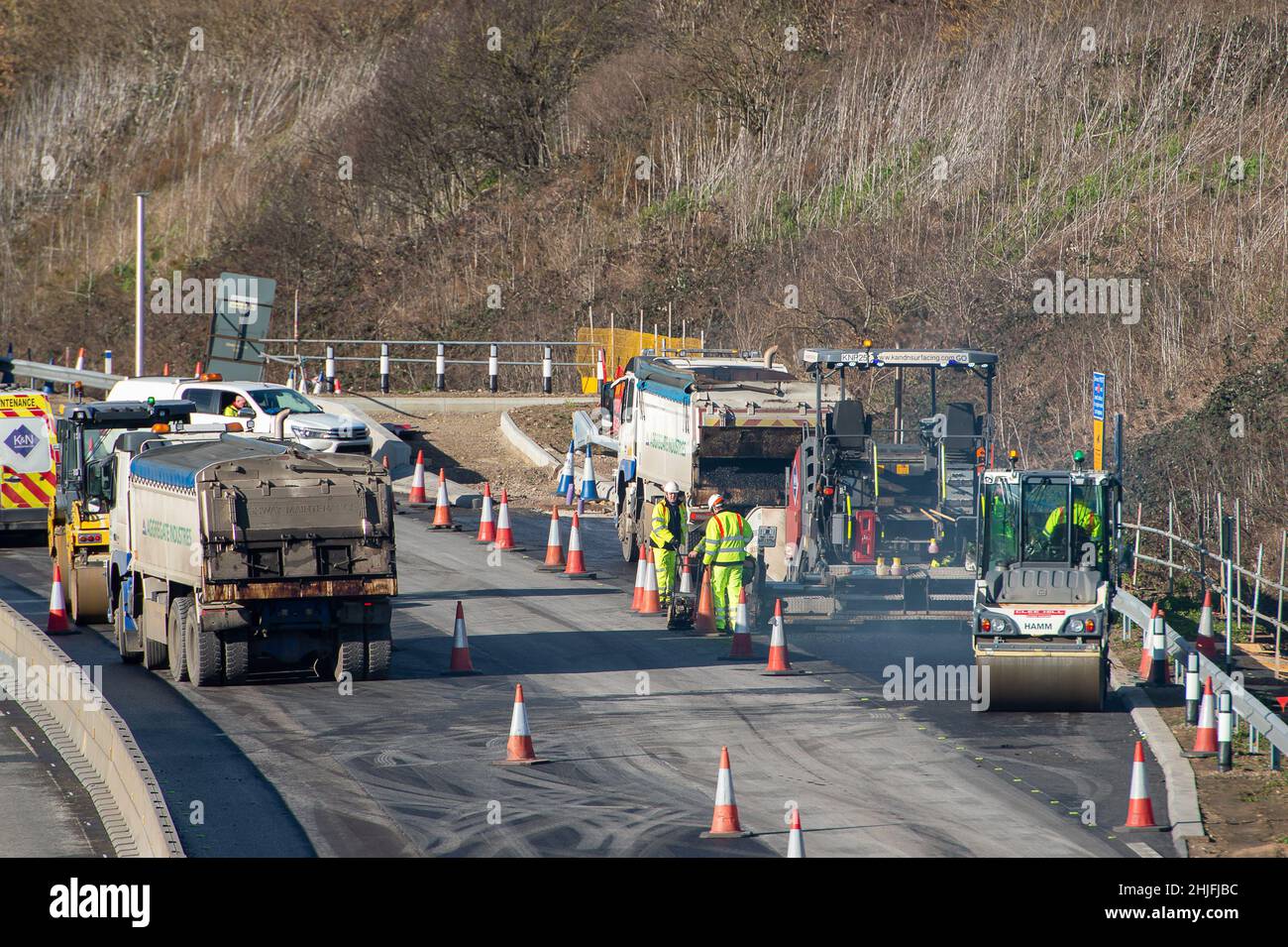 Slough, Berkshire, UK. 29th January, 2022 Resurfacing work on the M4. The M4 is closed again this weekend in both directions between Junction 5 for Langley and Junction 6 for Slough. The M4 is being upgraded to an All Lanes Running Digital Smart Motorway which will no longer have a hard shoulder but intermittent refuge areas for break downs. 38 people have died on Smart Motorways in the past five years in the UK. Planned work on any new Smart Motorway upgrades has been stopped pending a safety review. Credit: Maureen McLean/Alamy Live News Stock Photo