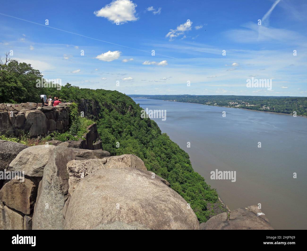 New Jersey/New York,NJ/NY, state line lookout over the Palisade Cliffs