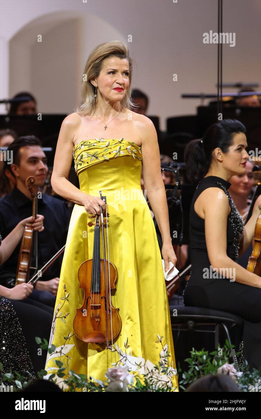 Anne Sophie Mutter High Resolution Stock Photography and Images - Alamy
