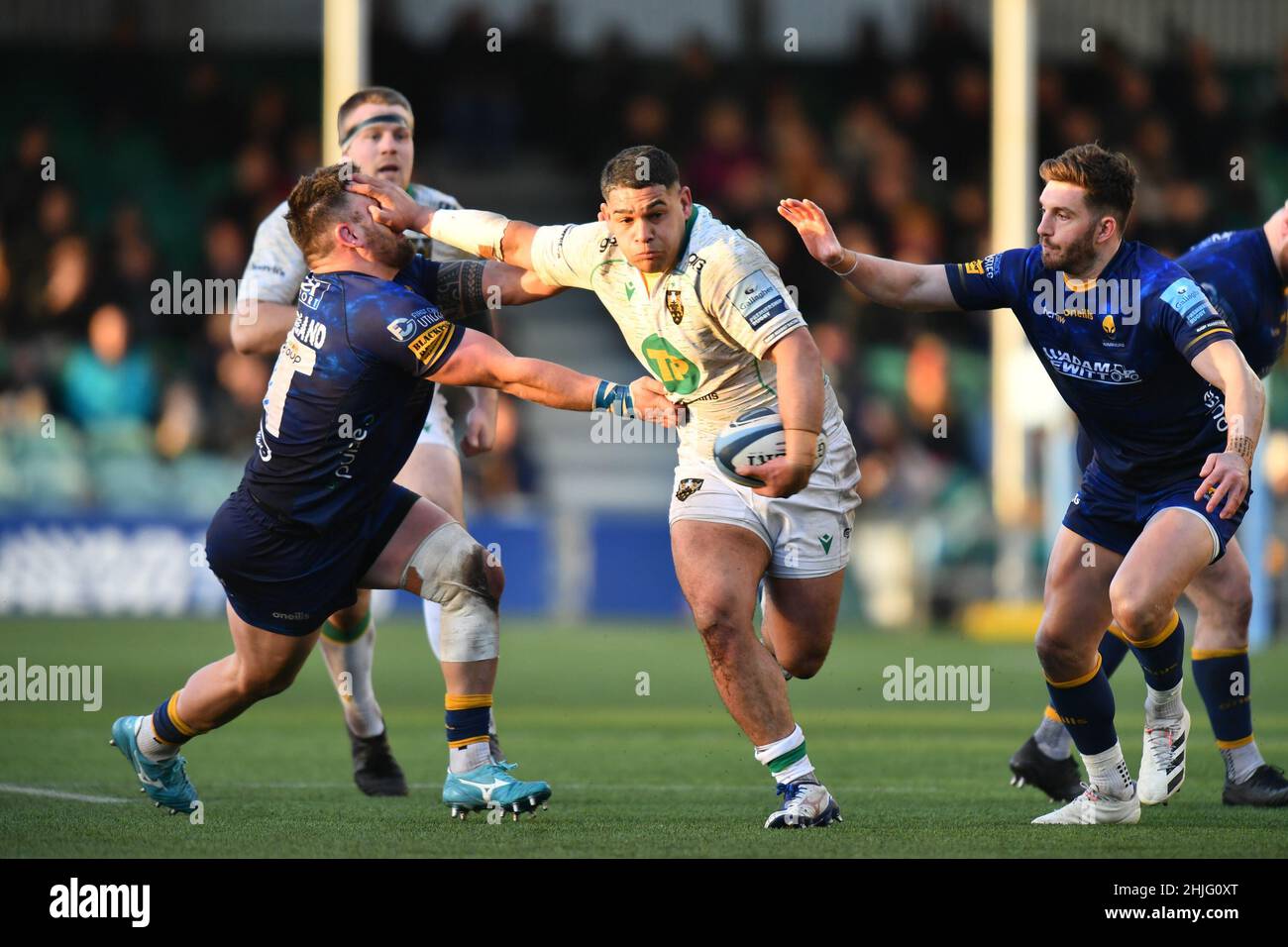 Worcester, UK. 29th Jan, 2022. Sam Matavesi of Northampton Saints fights off Rory Sutherland of Worcester Warriors during the Gallagher Premiership Rugby match between Worcester Warriors and Northampton Saints at the Sixways Stadium, Worcester, England on 29 January 2022. Photo by Scott Boulton. Editorial use only, license required for commercial use. No use in betting, games or a single club/league/player publications. Credit: UK Sports Pics Ltd/Alamy Live News Stock Photo