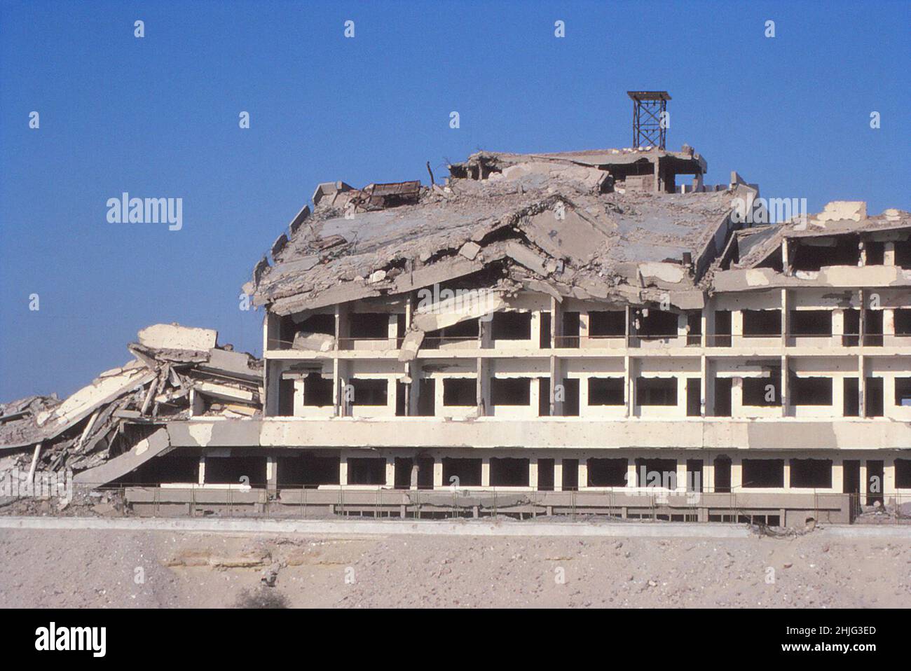 War-damaged building alongside the Suez Canal somewhere between Port Said and Ismailia, Egypt, 10th February 1978 Stock Photo