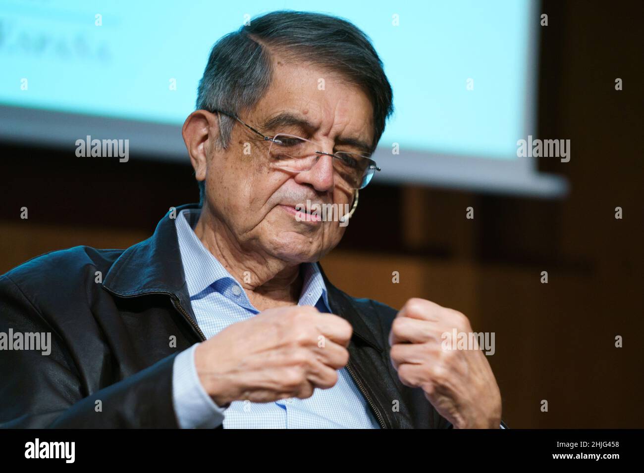 Madrid, Spain. 28th Jan, 2022. The writer Sergio Ramírez Mercado seen  during a conference "Mexico in books" at the Cervantes Institute in Madrid.  Credit: SOPA Images Limited/Alamy Live News Stock Photo -