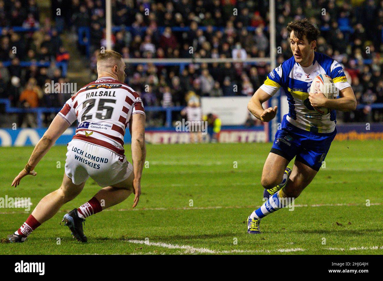 Stefan Ratchford (1) of Warrington Wolves in action Stock Photo - Alamy