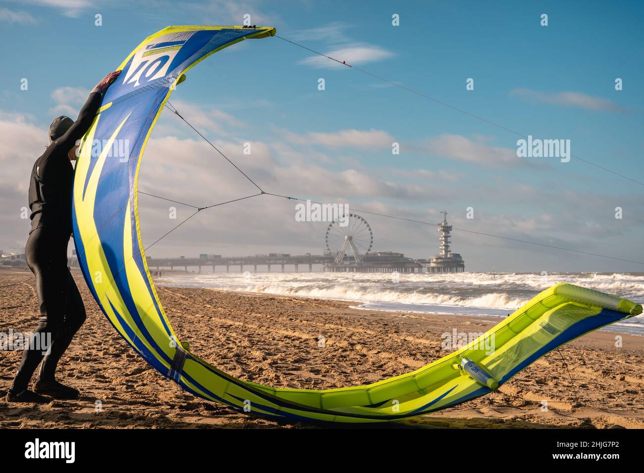 Kite surving hires stock photography and images Alamy