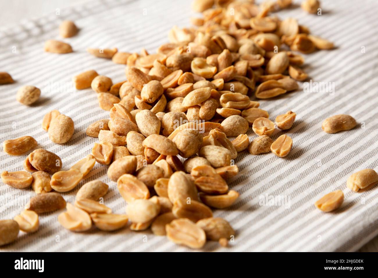 Roasted Salted Shelled Peanuts, side view Stock Photo Alamy
