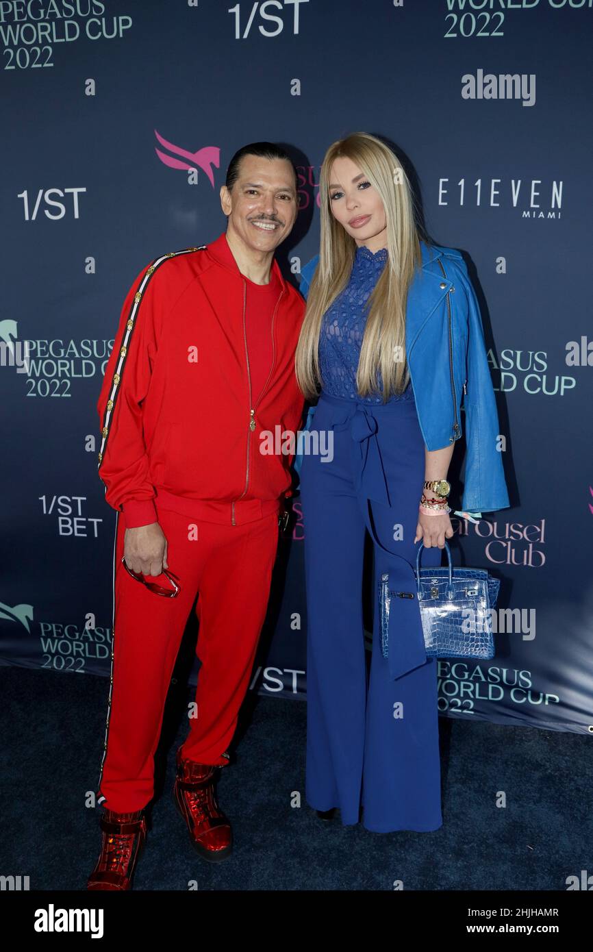 Hallandale, United States Of America. 29th Jan, 2022. HALLANDALE, FLORIDA - JANUARY 29: El DeBarge, Ossy Sletman attends the 2022 Pegasus World Cup at Gulfstream on January 29, 2022 in Hallandale, Florida. People: El DeBarge, Ossy Sletman Credit: Storms Media Group/Alamy Live News Stock Photo