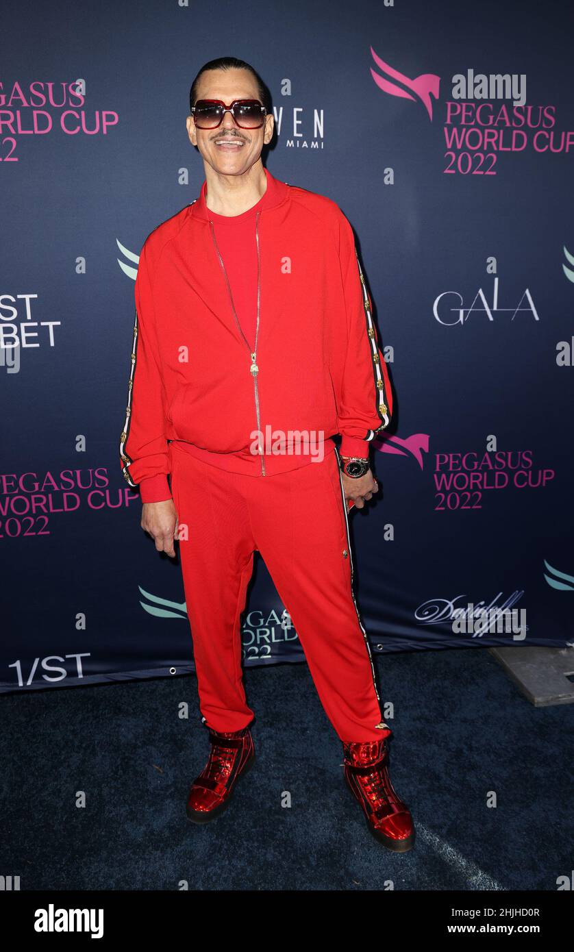 HALLANDALE, FLORIDA JANUARY 29 El DeBarge attends the 2022 Pegasus