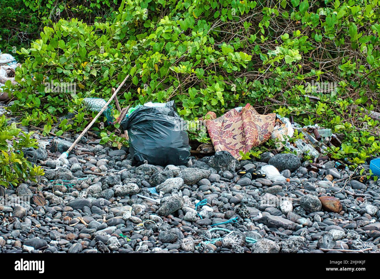 Koh Lipe, Thailand 12.10.2021 Trash around the Ko Hin Ngam rocky island Stock Photo