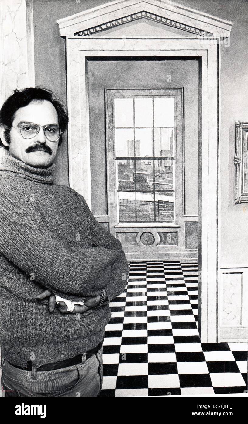 Trompe L'Oiel artist Richard Haas stands in front of one of his creations. In his Greenwich Village loft in Soho, New York City in 1977. Stock Photo