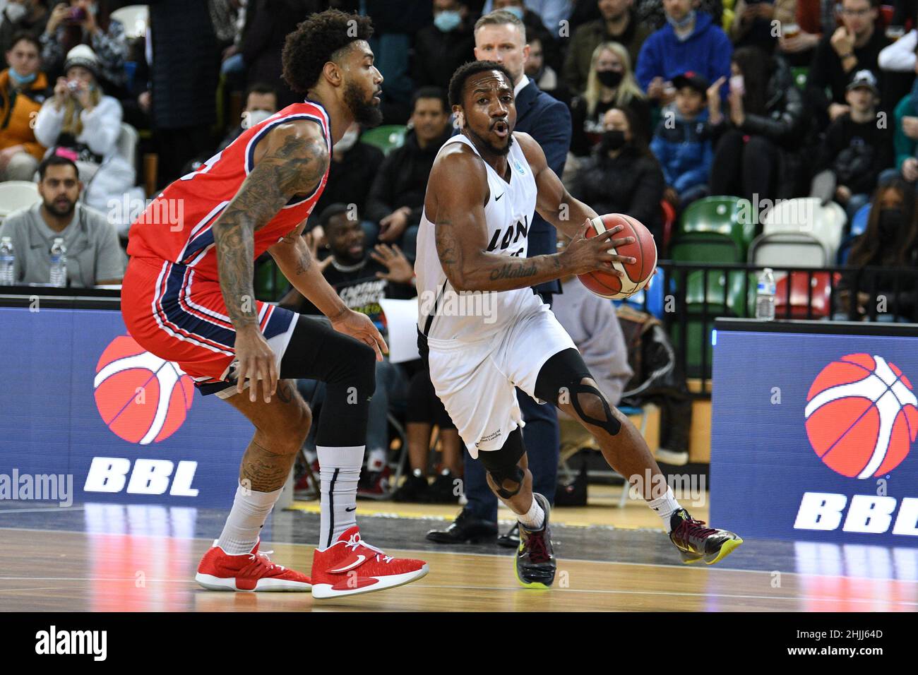 Lions Basket Bisceglie x Virtus Lumezzane basquete 17/12/2023