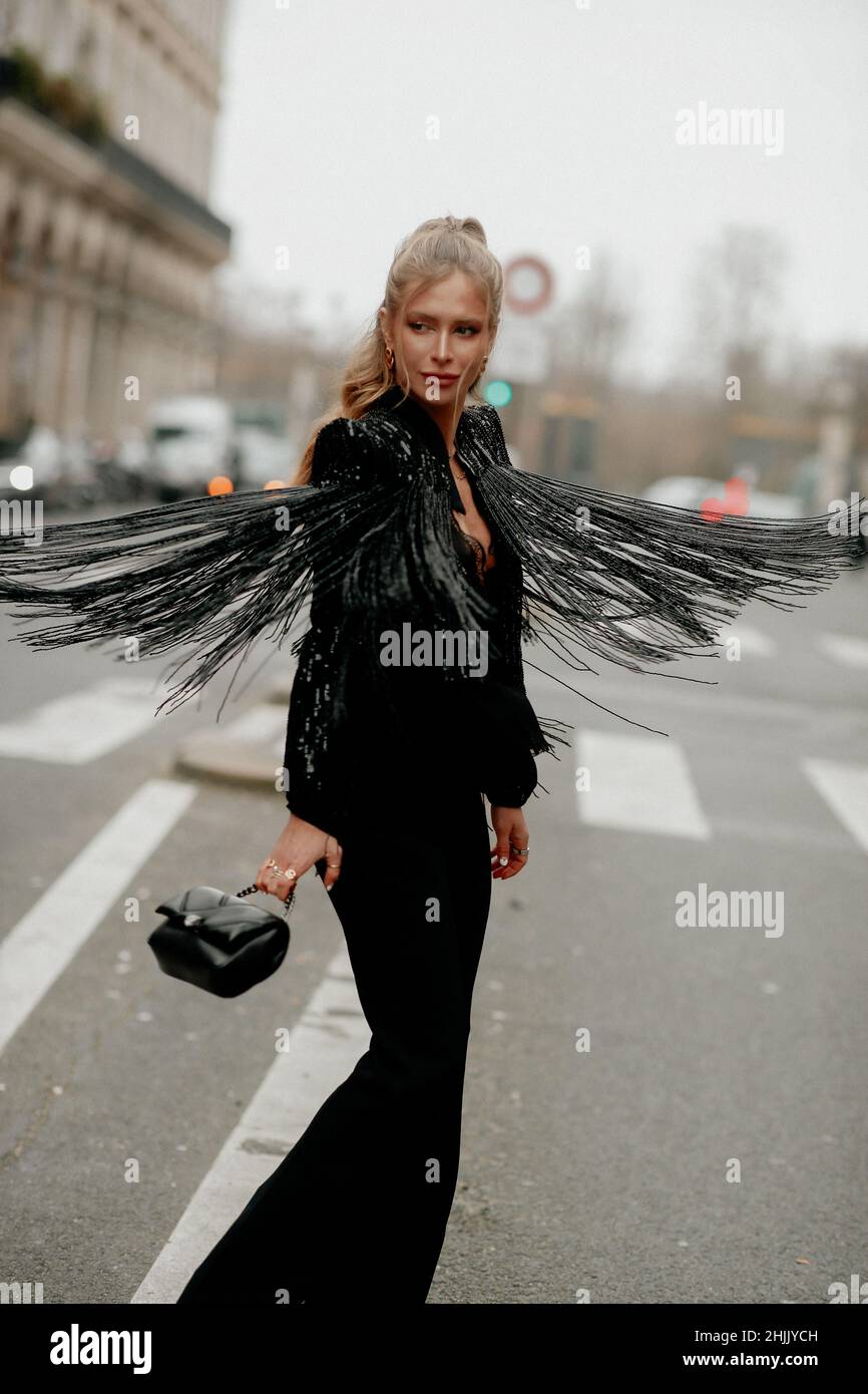 Street style, Maja Malnar arriving at Zuhair Murad Spring Summer 2022