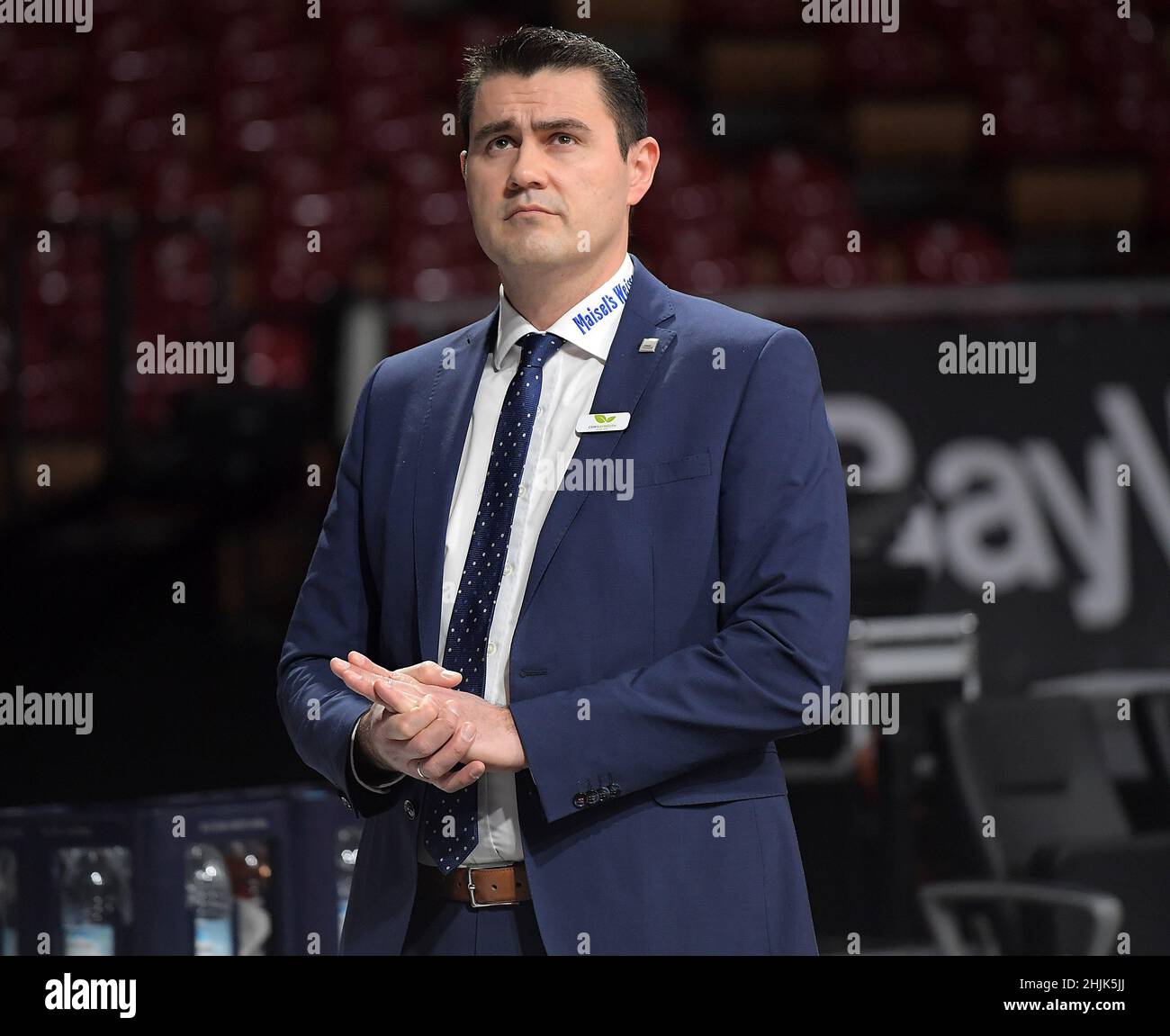 Muenchen, Deutschland (DE), 30 January, 2022. Pictured left to right, Cheftrainer Raoul Korner (medi Bayreuth) at the Basketball BBL Bundesliga, FC Bayern Muenchen Basketball - medi Bayreuth. Credit: Eduard Martin/Alamy Live News Stock Photo