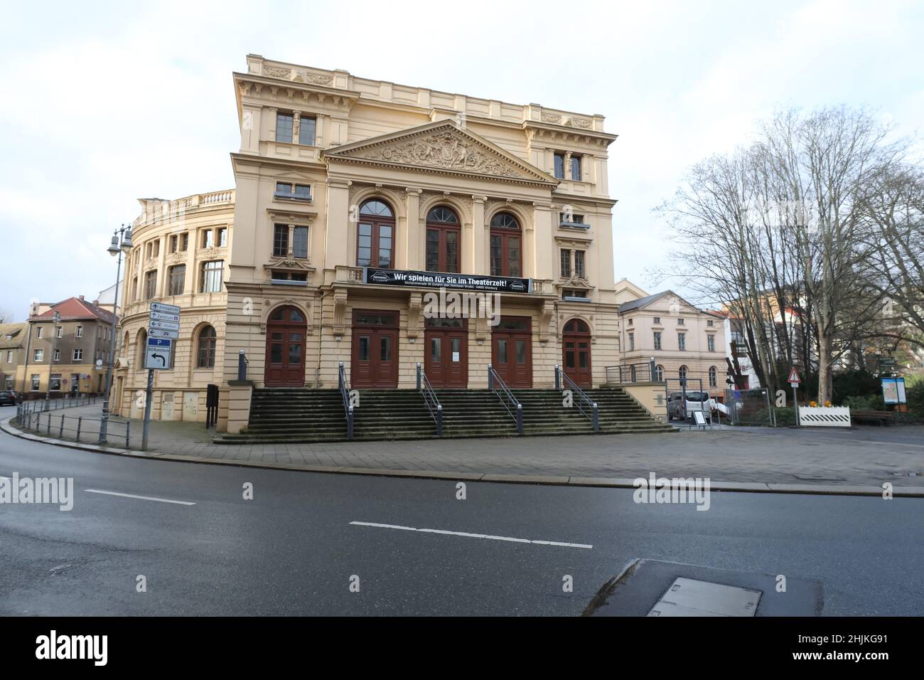 Altenburg, Germany. 28th Jan, 2022. Theater. Credit Bodo Schackow/dpa