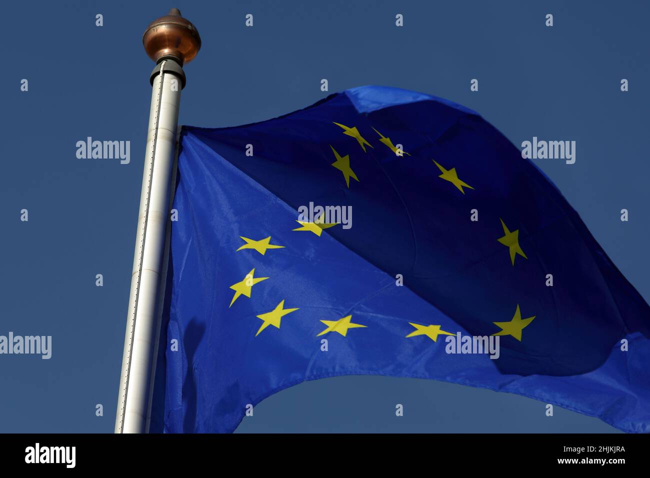 Ue flag hi-res stock photography and images - Alamy