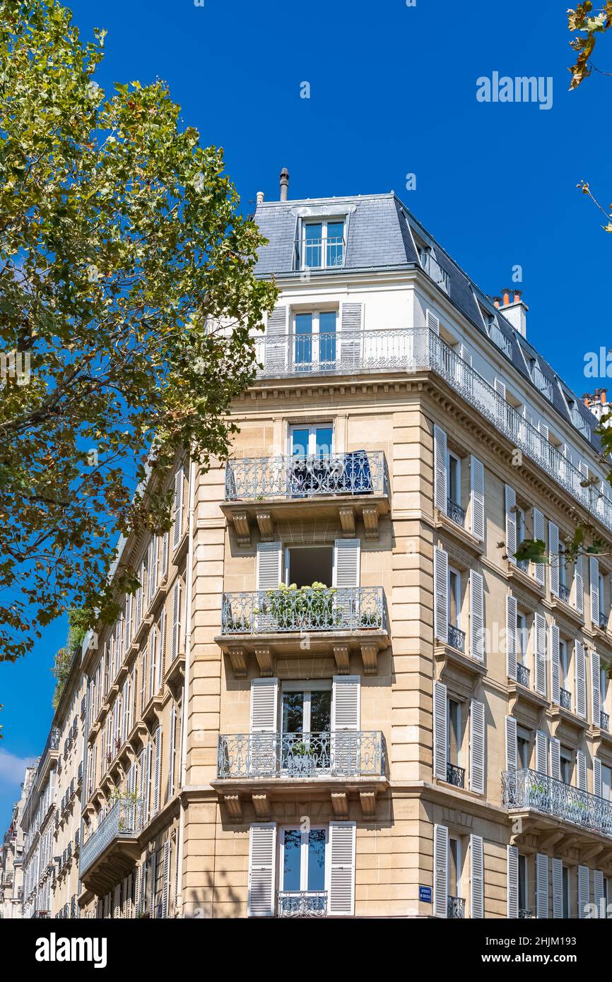 Haussmann apartment buildings in the 7th arrondissement in paris hires