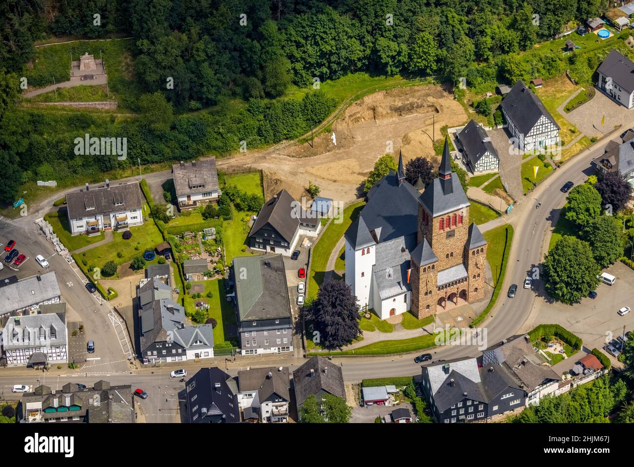 Aerial view, church St. Peter and Paul, Kirchhundem, Sauerland, North Rhine-Westphalia, Germany, place of worship, DEU, Europe, religious community, p Stock Photo