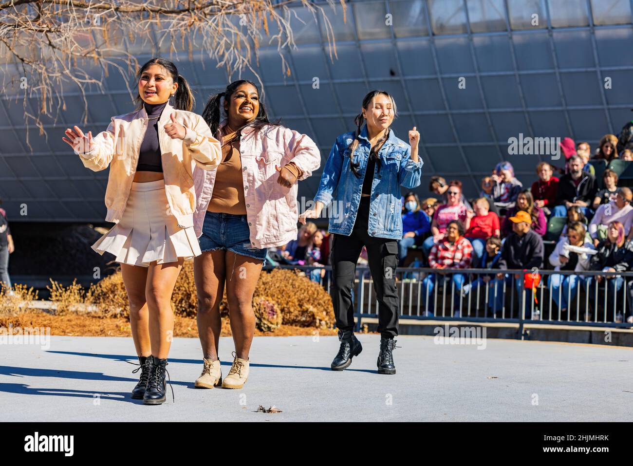 2022 Okc Pops Christmas Show Pop Girl Group High Resolution Stock Photography And Images - Alamy