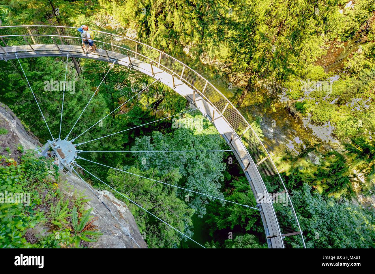 Simple suspension bridge hires stock photography and images Alamy