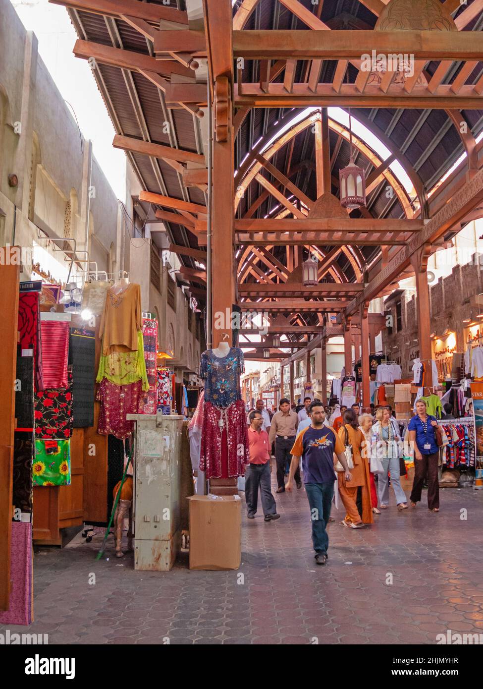 Customers Exploring The Textile Souk In Dubai United Arab Emirates Stock Photo Alamy