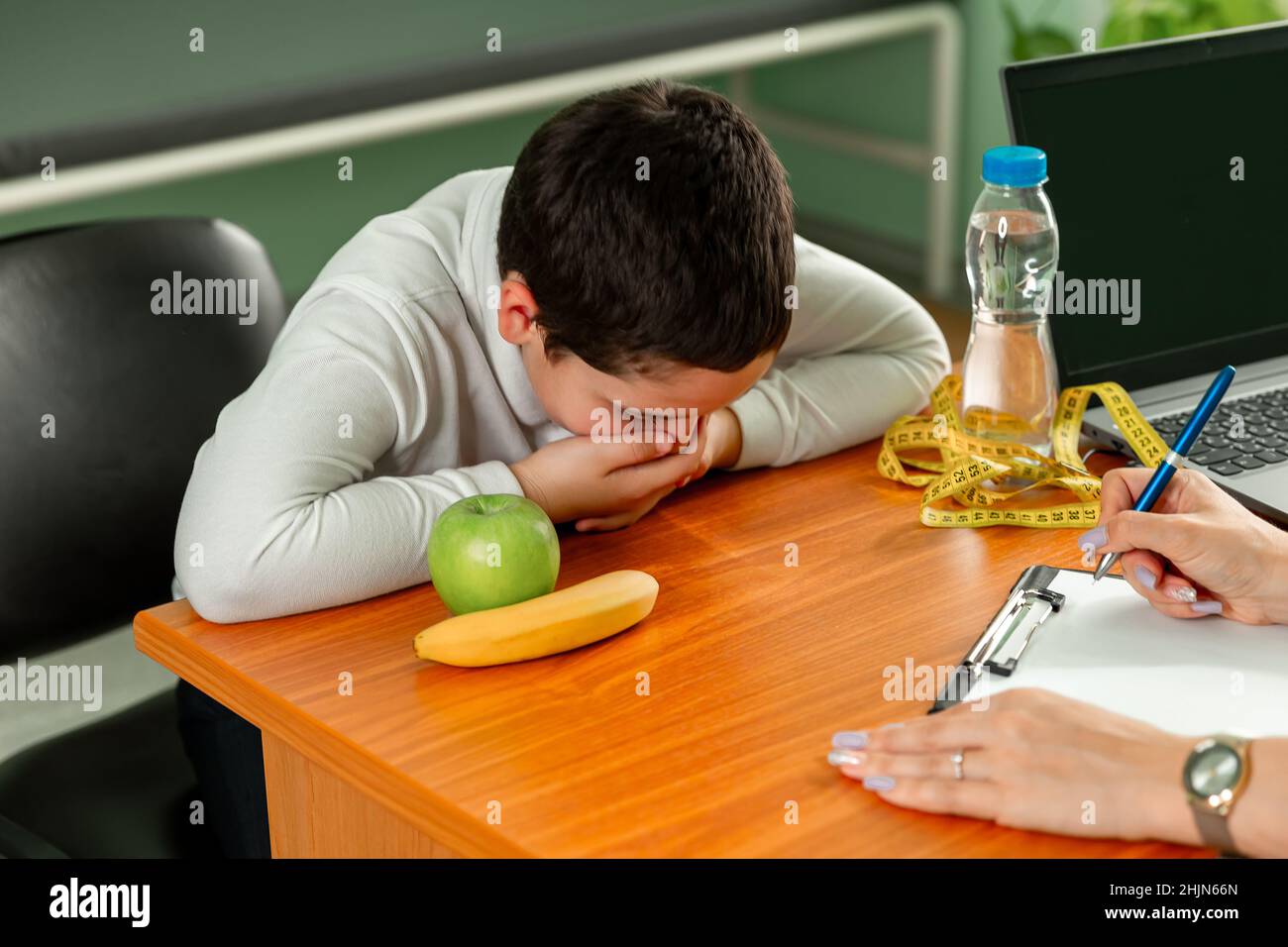 Prescribing diet for overweight fat patient. Obesity, health problem