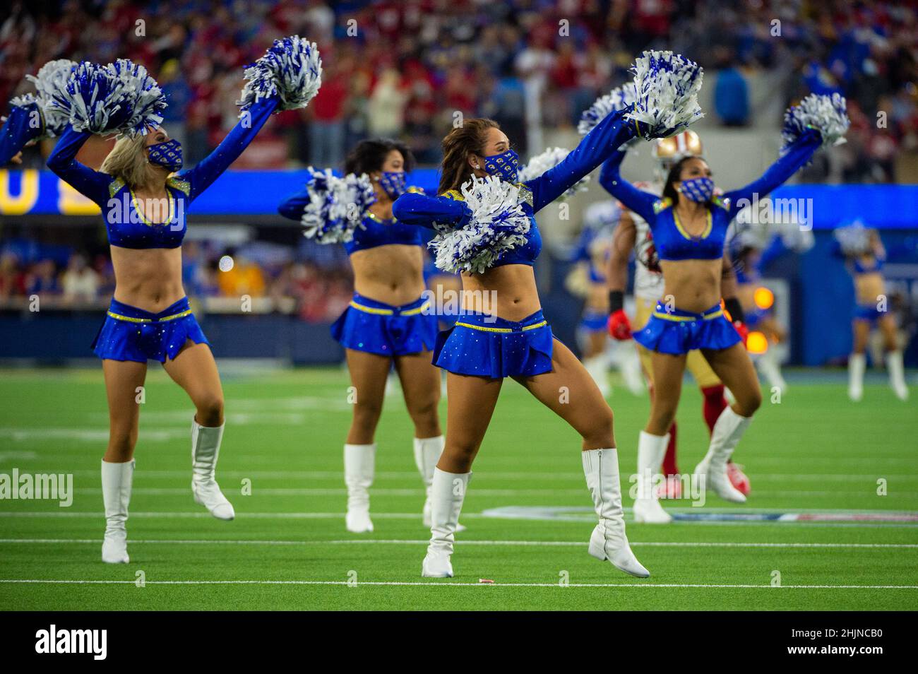 Rams cheerleaders hires stock photography and images Alamy