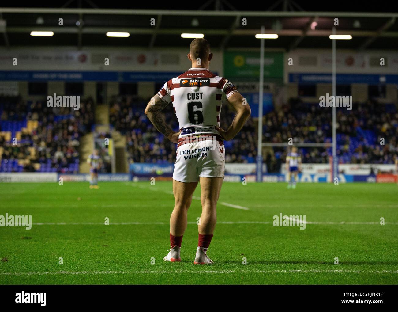 Cade Cust Waiting for kick off against Warrington Wolves Stock Photo
