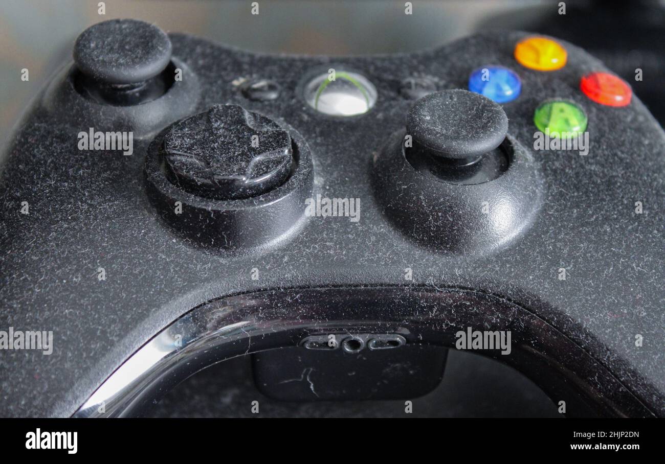 Xbox kinect sensor hi-res stock photography and images - Alamy