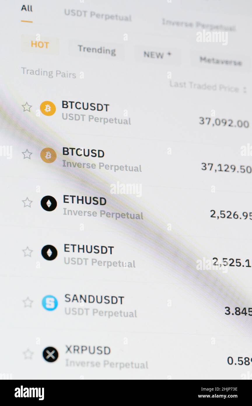 Online cryptocurrency trading chart hi-res stock photography and images -  Page 2 - Alamy