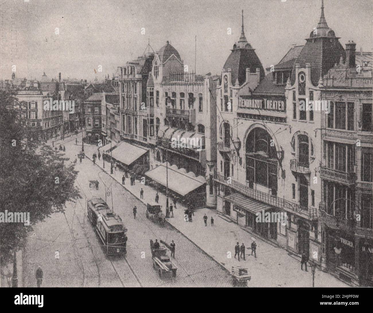 In the rembrandtplein, the pleasure-ground of Amsterdam. Netherlands (1923) Stock Photo