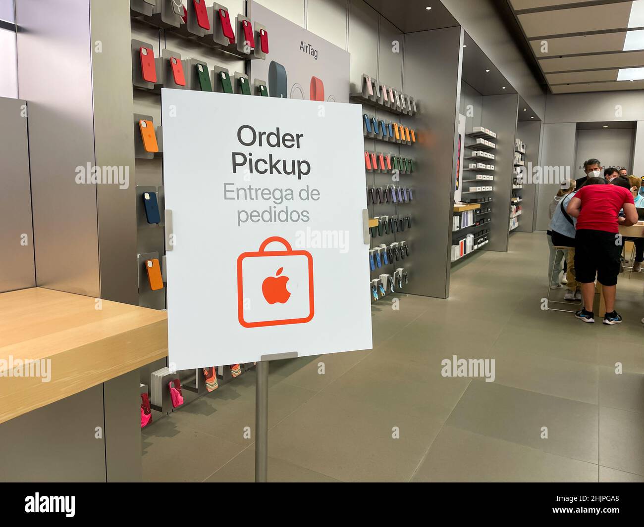 Orlando, FL USA - October 19, 2021: The interior of an Apple Store in  Orlando, Florida Stock Photo - Alamy