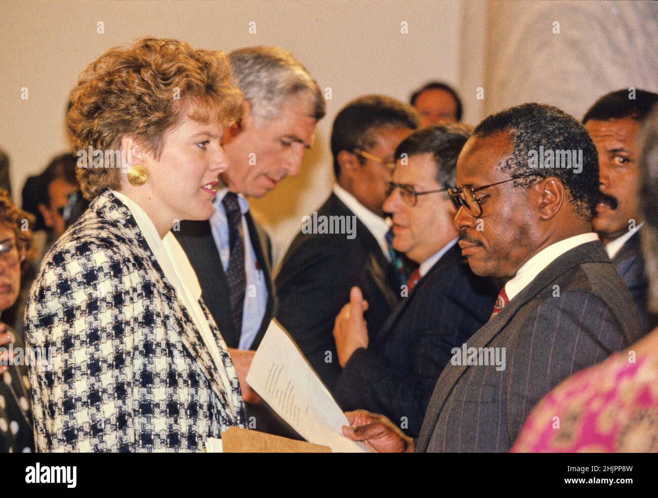 Anita hill clarence thomas hi-res stock photography and images - Alamy