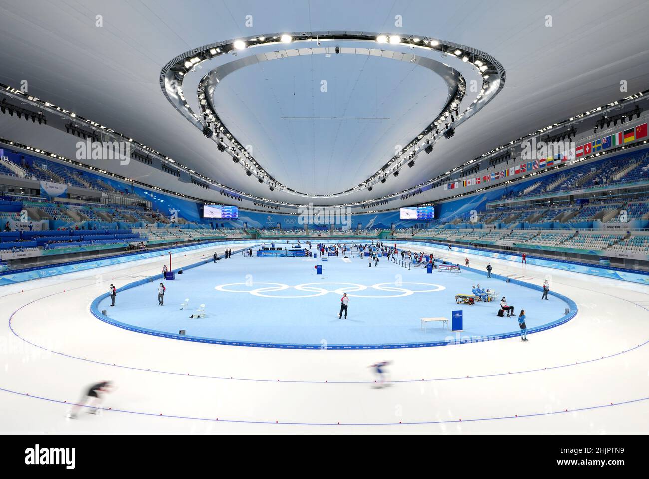 Beijing, China. 31st Jan, 2022. Athletes participate in the combined training at the National Speed Skating Oval in Beijing, capital of China, Jan. 31, 2022. Credit: Wang Fei/Xinhua/Alamy Live News Stock Photo