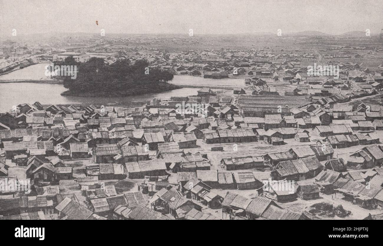 Sordid expanse of wretched hovels in the native quarter of the treaty port of Hankau. China (1923) Stock Photo
