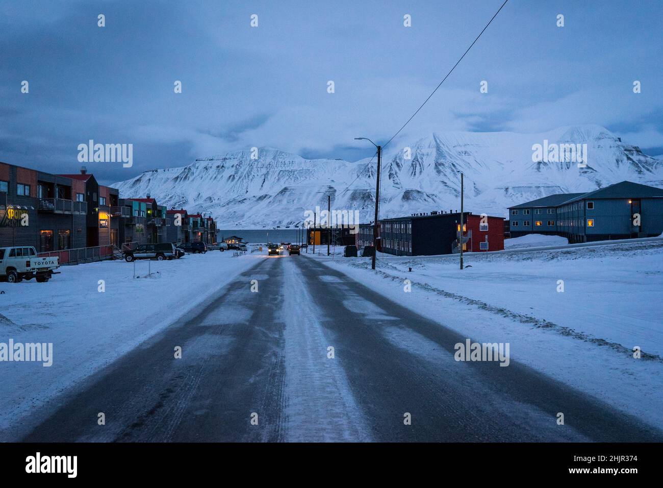 A road in the capital Longyearbyen Stock Photo