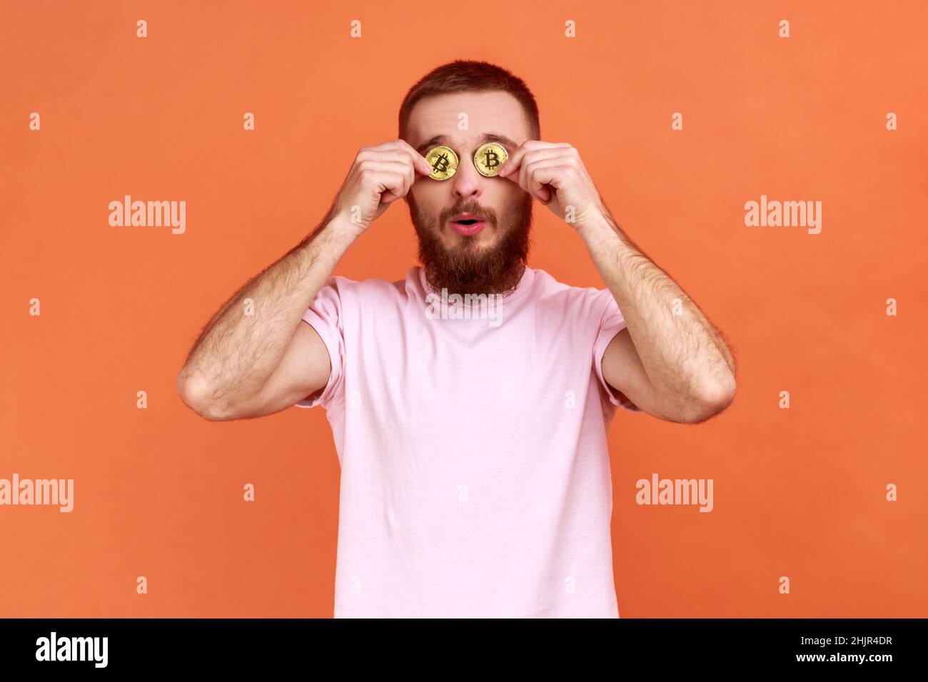 Man money eyes hi-res stock photography and images - Alamy