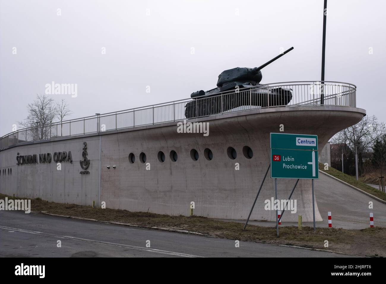Scinawa, Poland - January 14, 2022. Liberation Memorial. A soviet T-34 85 tank commemorates the fall of Scinawa. Selective focus Stock Photo