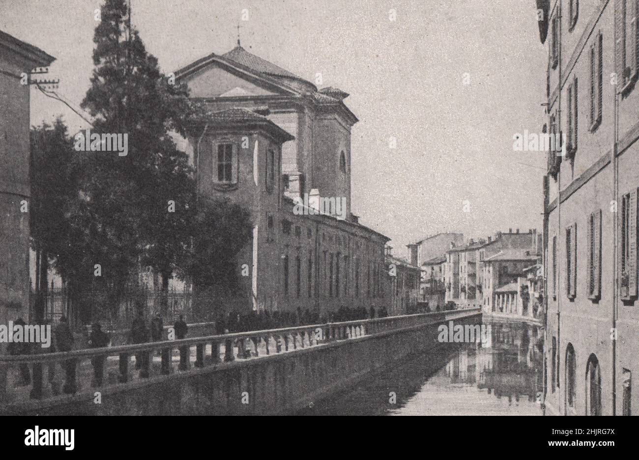 One of Milan's highways of water-borne traffic: the grand canal. Italy (1923) Stock Photo
