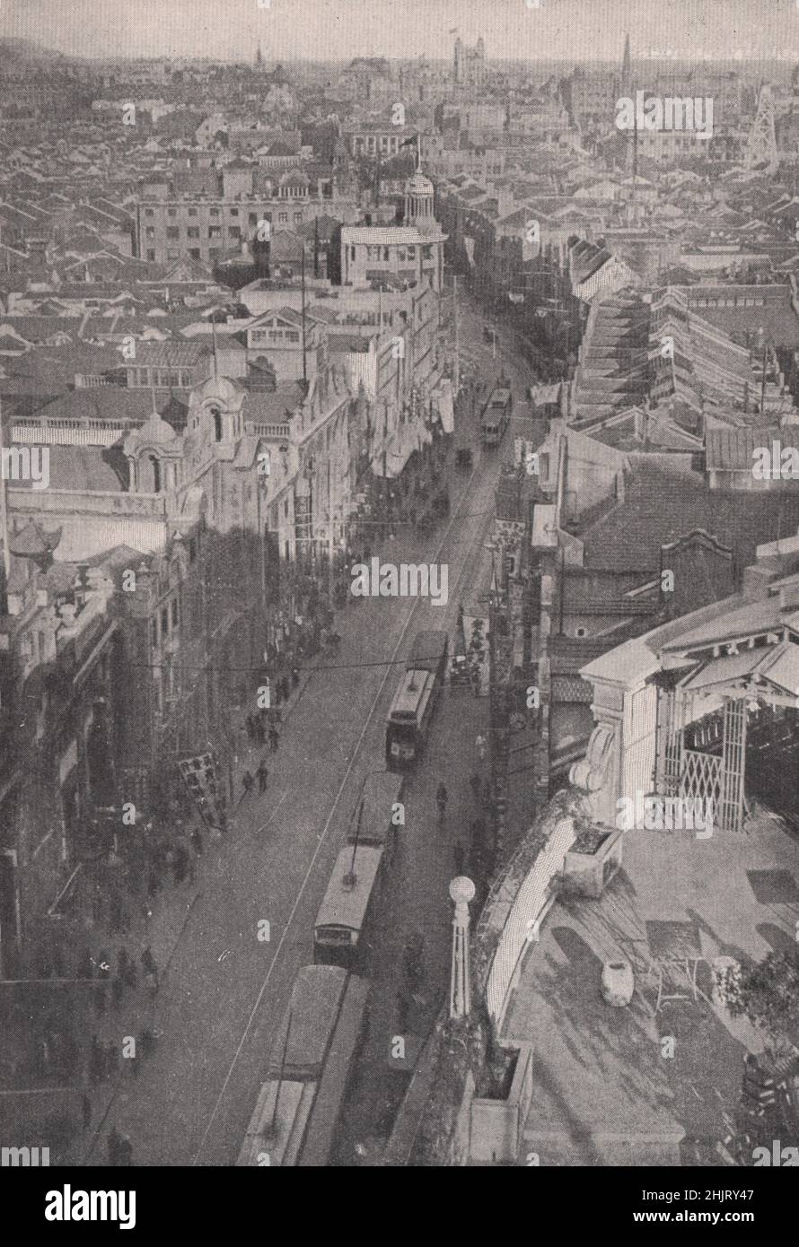 Shanghai: Nanking road, the chief shopping centre. China (1923) Stock Photo